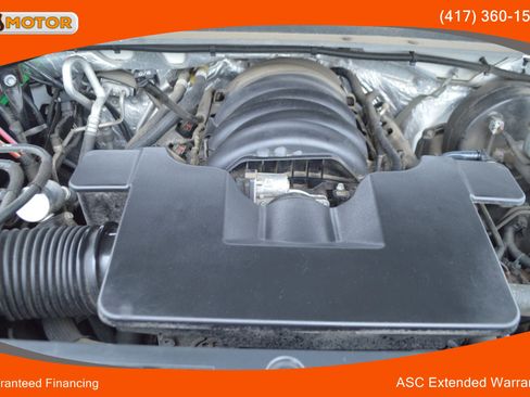 Used 2015 Chevrolet Suburban LTZ AWD/4WD image 30