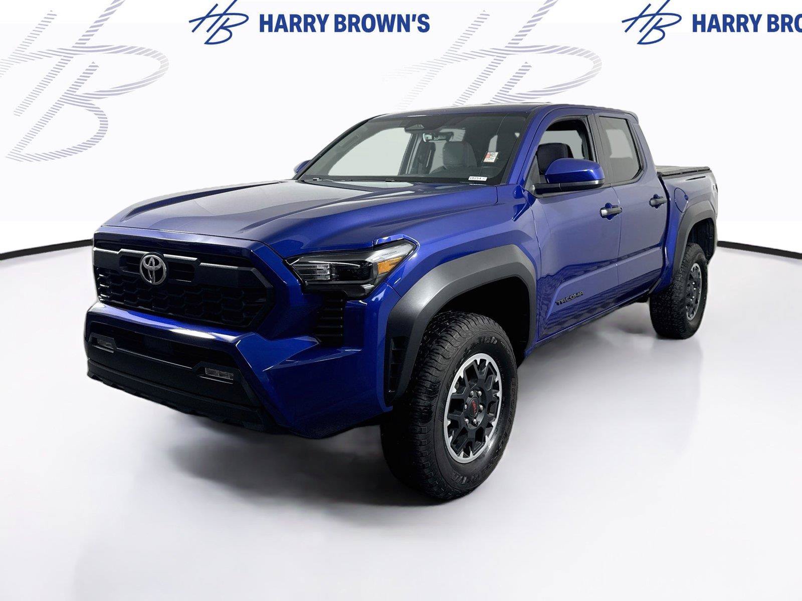 Used 2025 Toyota Tacoma TRD Off-Road AWD/4WD image 1