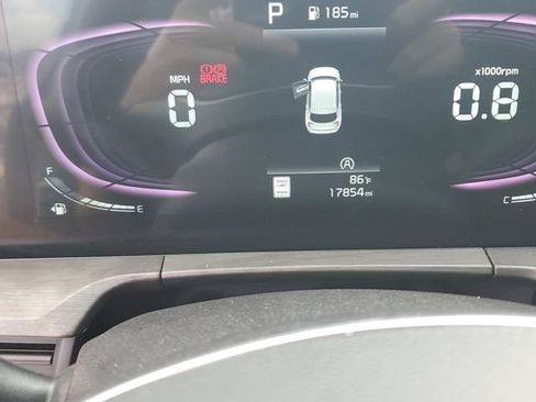 Certified 2025 Kia Telluride AWD image 23