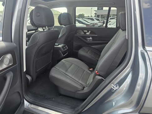 Used 2026 Mercedes-Benz GLS 450 4MATIC image 25