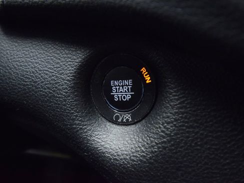 Certified 2022 Jeep Cherokee Latitude Lux image 32