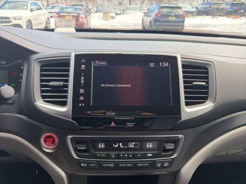 Used 2018 Honda Pilot EX image 26