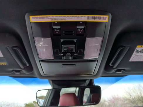 Used 2023 Lexus GX 460 Premium w/ Premium Package image 31