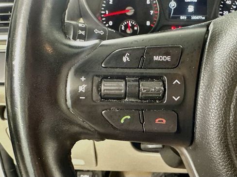 Used 2018 Kia Sorento FWD image 23