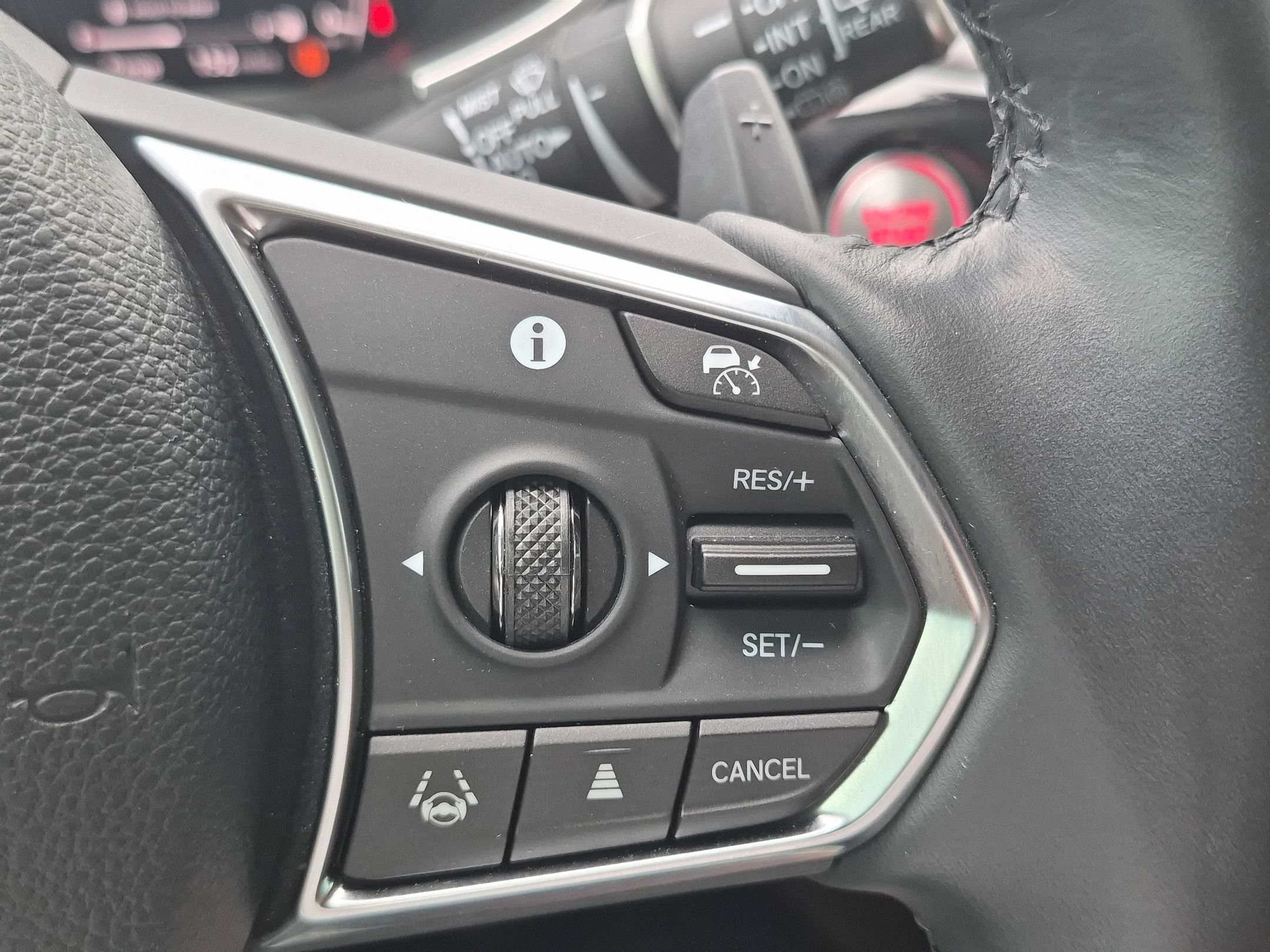 Used 2024 Acura MDX w/ Advance Package AWD/4WD image 14