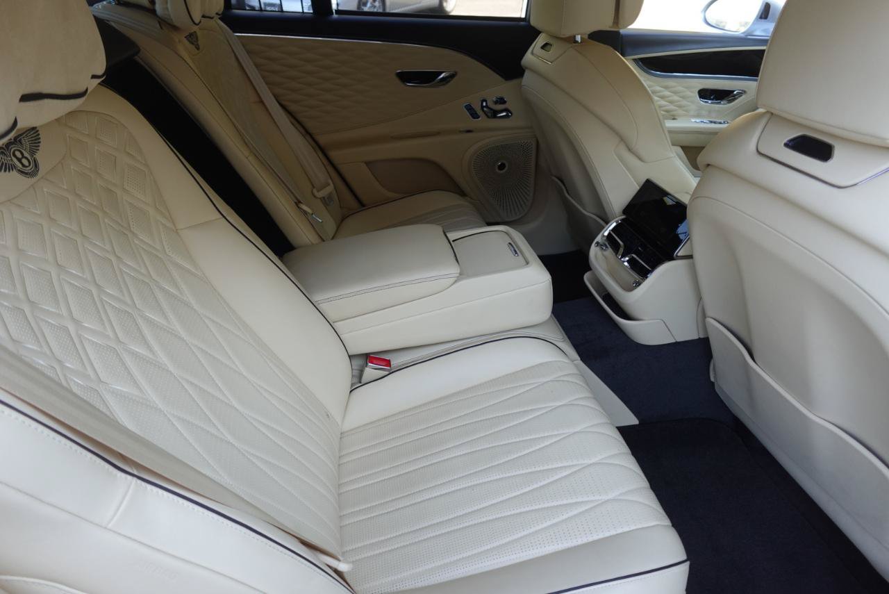 Used 2022 Bentley Flying Spur V8 AWD/4WD image 20