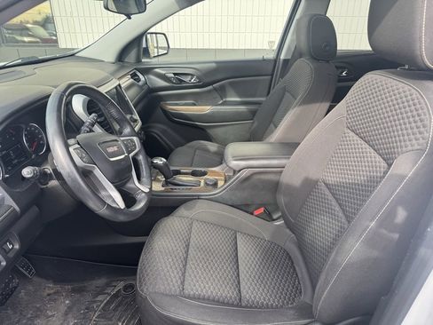 Used 2018 GMC Acadia SLE image 9