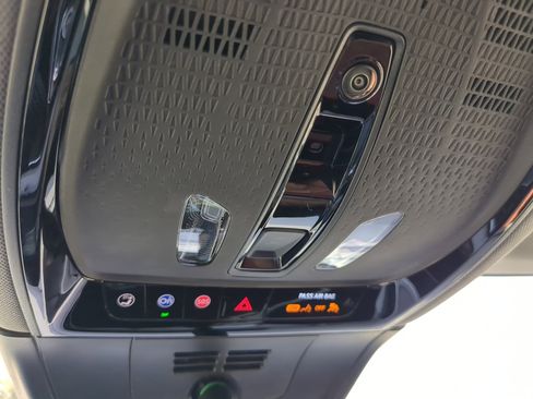 New 2026 Cadillac Optiq Luxury 2 image 20