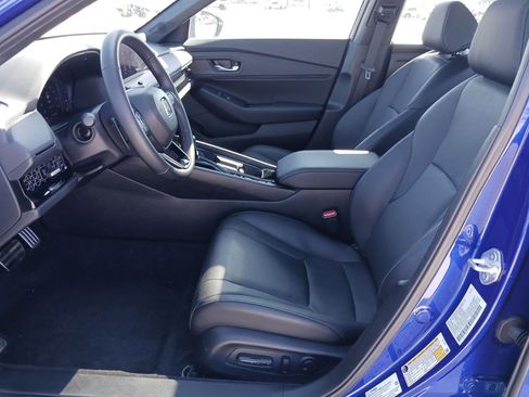 Used 2024 Honda Accord Sport image 14