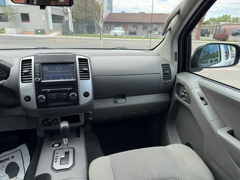 Used 2021 Nissan Frontier SV w/ SV Utility Package AWD/4WD image 15