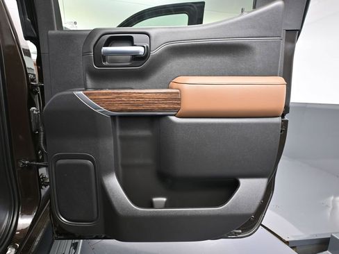 Used 2020 Chevrolet Silverado 1500 High Country image 49