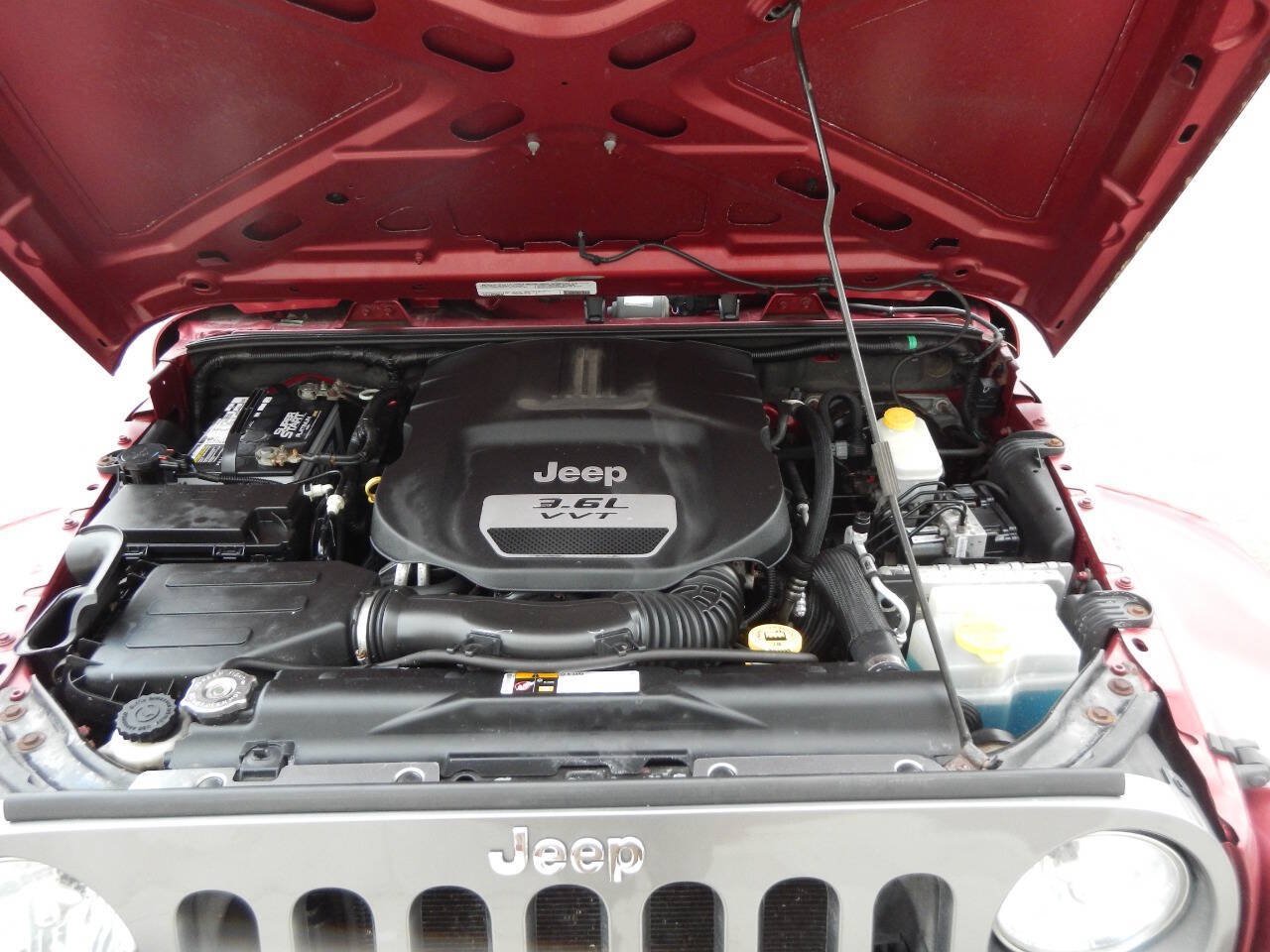 Used 2012 Jeep Wrangler Sport AWD/4WD image 42