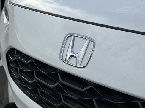 Used 2025 Honda HR-V LX image 8