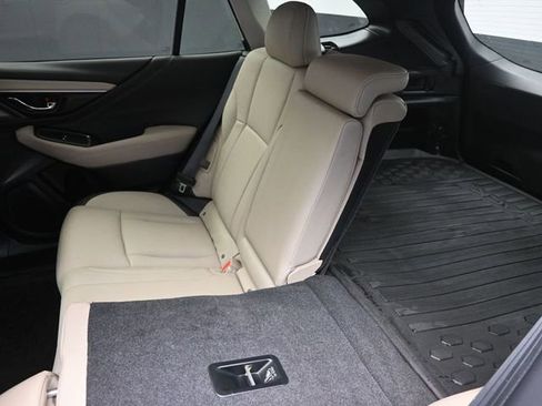 Used 2022 Subaru Outback Limited image 22