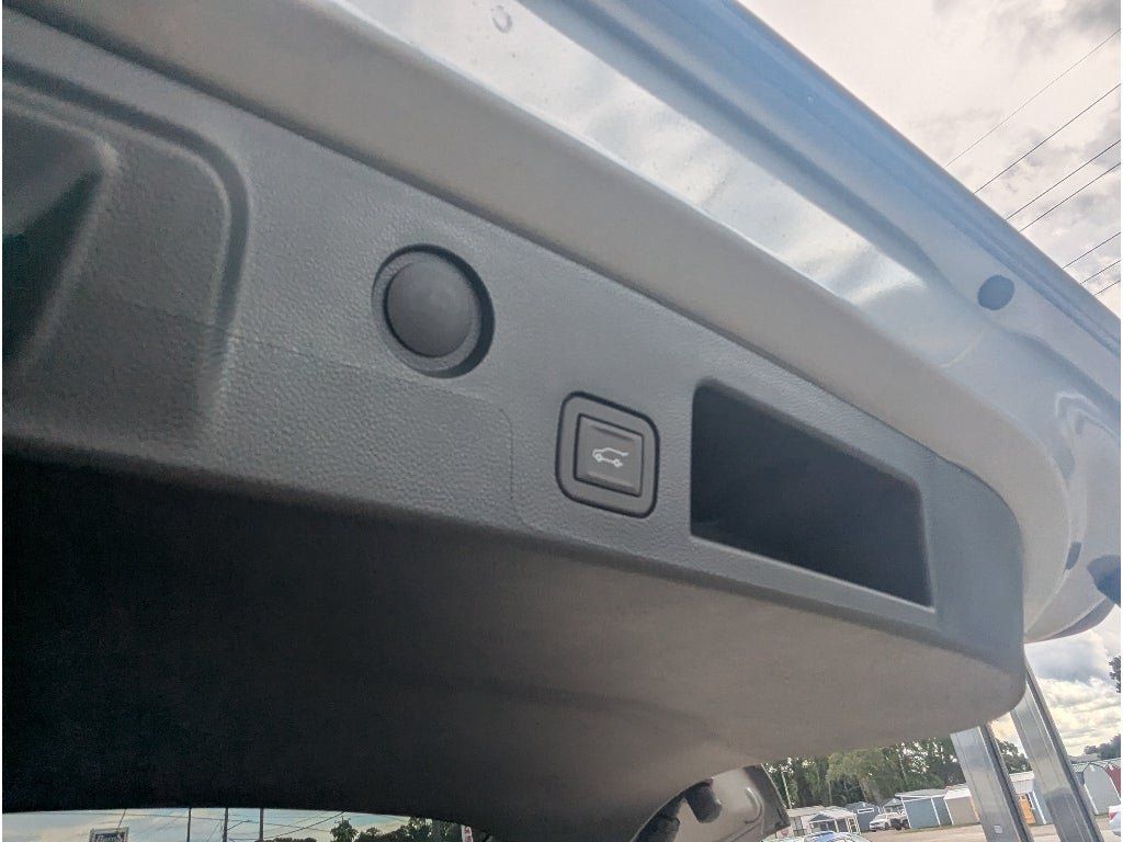 New 2027 GMC Terrain AT4 w/ Convenience Package III AWD/4WD image 11