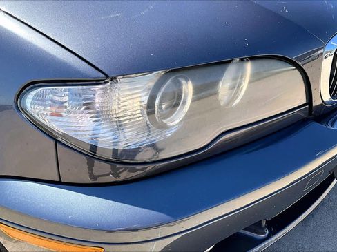 Used 2005 BMW 325Ci Convertible image 25