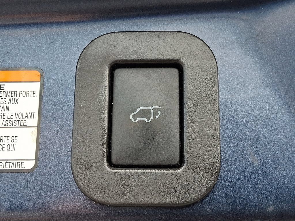 Certified 2020 Toyota Sienna XLE w/ XLE Navigation Package FWD image 32