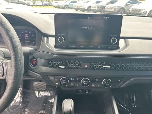 Used 2024 Honda Accord EX image 17