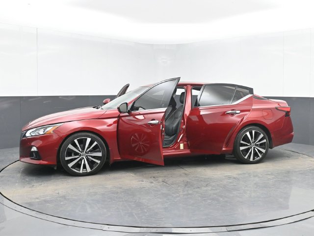 Used 2020 Nissan Altima 2.5 Platinum FWD image 54