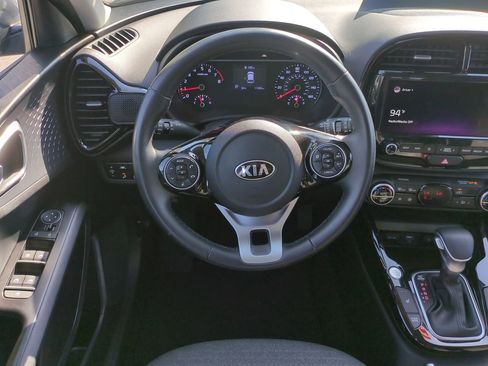 Used 2021 Kia Soul EX FWD image 14