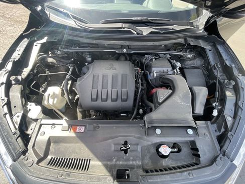 Used 2025 Mitsubishi Eclipse Cross SE image 25