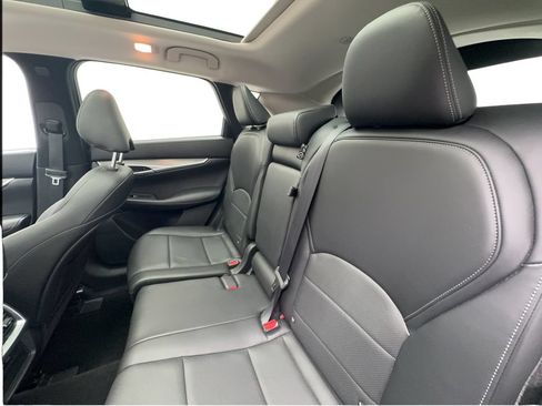 Used 2023 INFINITI QX50 Luxe FWD image 26