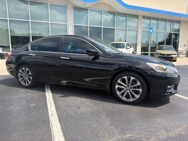 Used 2014 Honda Accord Sport image 4