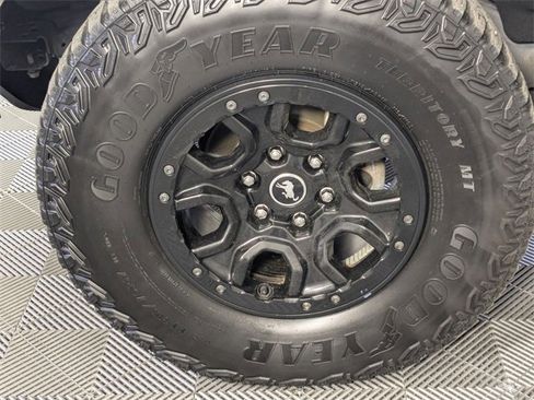 Used 2023 Ford Bronco Wildtrak image 8