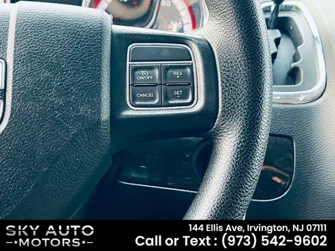 Used 2014 Dodge Grand Caravan SXT image 13