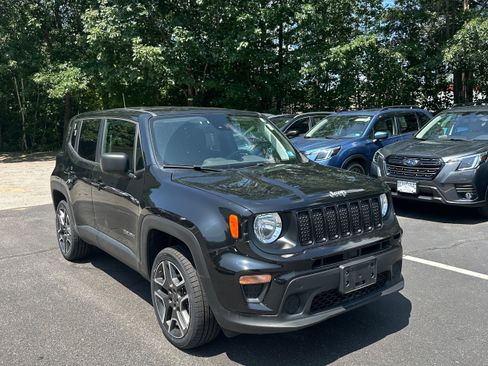 Used 2021 Jeep Renegade Sport AWD/4WD image 3