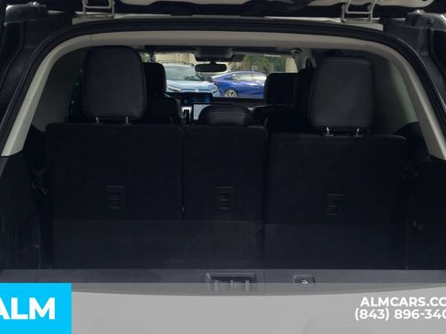 Used 2025 Ford Expedition Platinum w/ Driver's Package AWD/4WD image 8