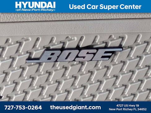 Used 2023 Hyundai Elantra Limited image 29