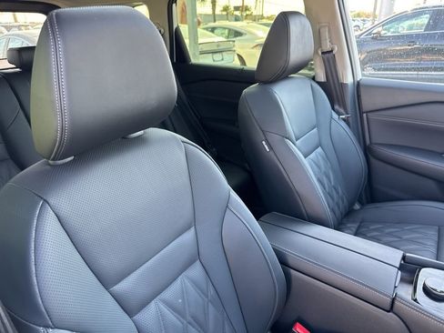 New 2026 Nissan Rogue Platinum AWD/4WD image 23