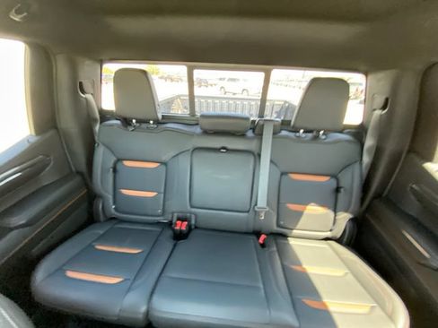 Used 2024 GMC Sierra 1500 AT4 w/ AT4 Premium Package AWD/4WD image 13