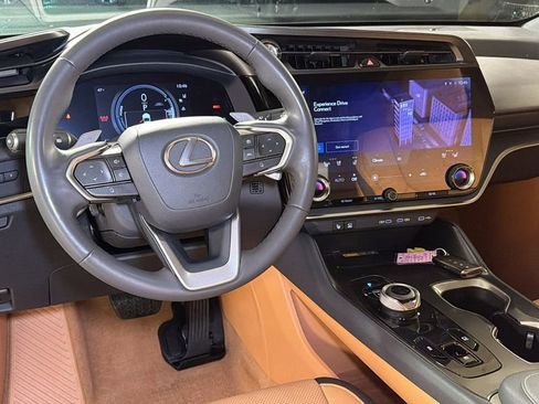 Certified 2023 Lexus RZ 450e Premium w/ Technology Package image 18