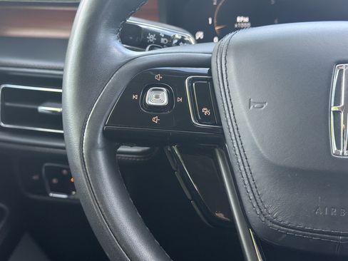 Used 2023 Lincoln Aviator Reserve w/ Equipment Group 201A AWD/4WD image 30