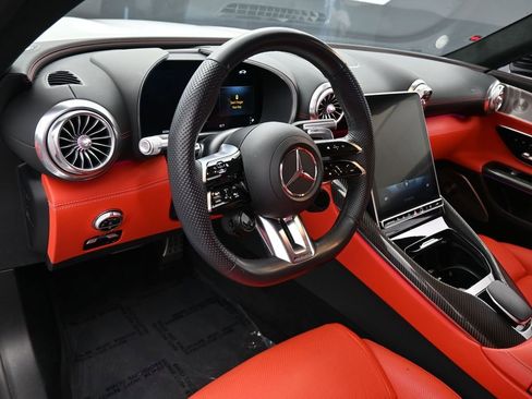 Used 2022 Mercedes-Benz SL 63 AMG 4MATIC image 10