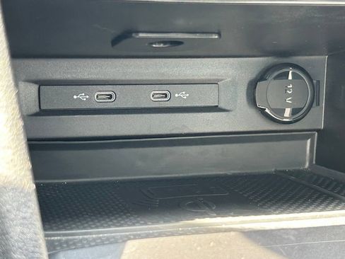 Certified 2024 Volkswagen Tiguan SE R-Line FWD image 54