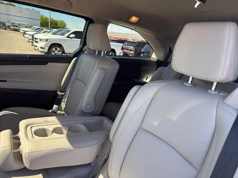 Used 2025 Honda Odyssey EX-L image 29