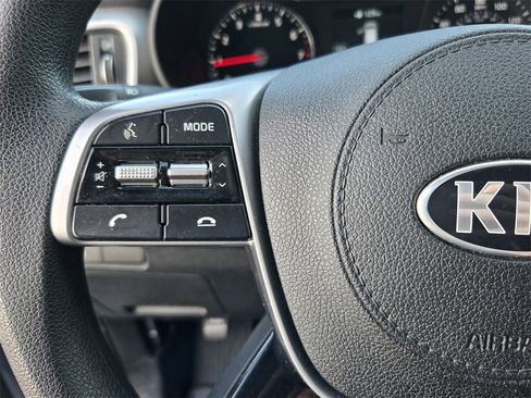 Used 2020 Kia Sorento L image 29