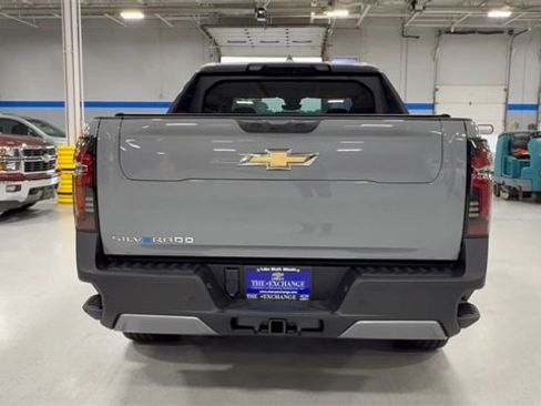 New 2026 Chevrolet Silverado EV LT image 5