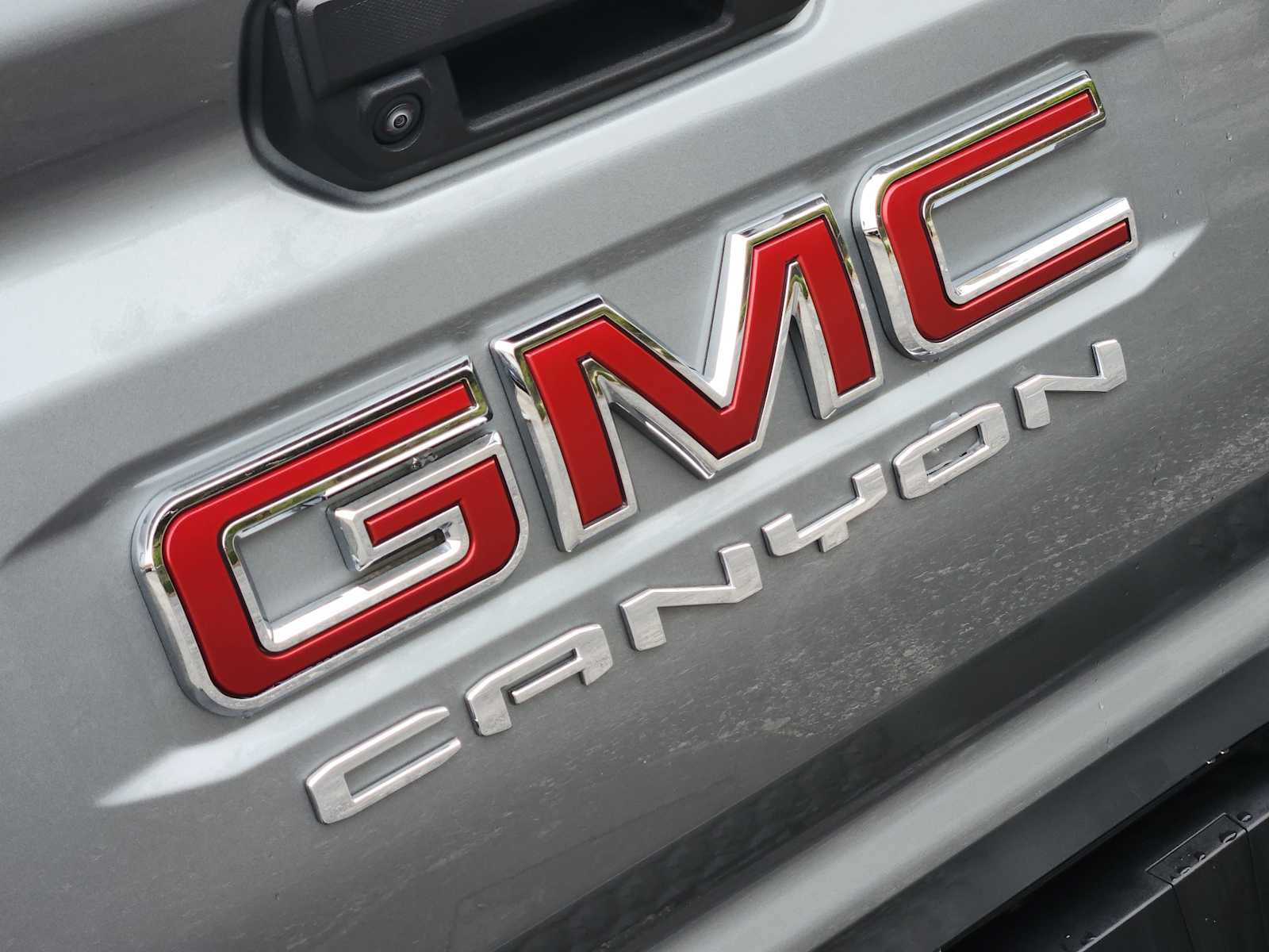 Certified 2023 GMC Canyon AT4 w/ AT4 Premium Package AWD/4WD image 12