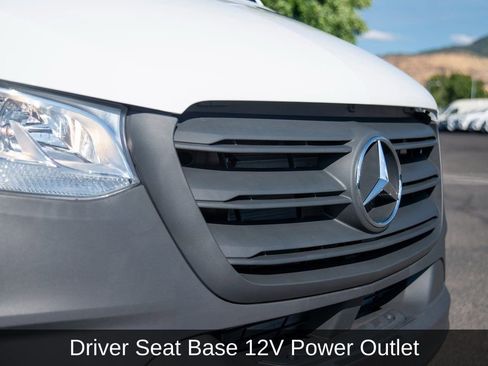 Used 2024 Mercedes-Benz Sprinter 144 Cargo image 17
