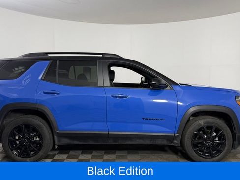 Used 2026 GMC Terrain Elevation w/ Elevation Premium Package AWD/4WD image 10