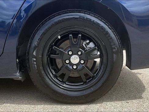 Used 2013 Toyota Prius Two FWD image 12