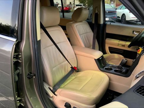 Used 2013 Ford Flex SEL image 8