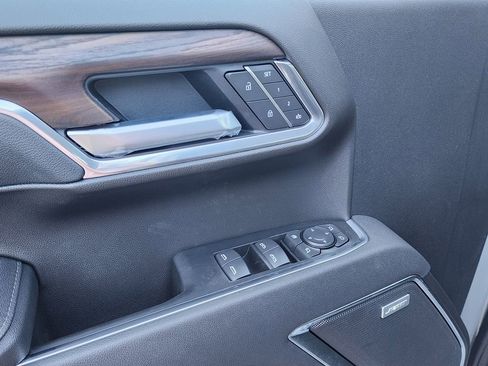 New 2026 GMC Sierra 1500 SLT image 15
