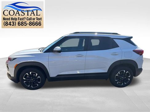 Used 2021 Chevrolet TrailBlazer LT w/ Convenience Package FWD image 7