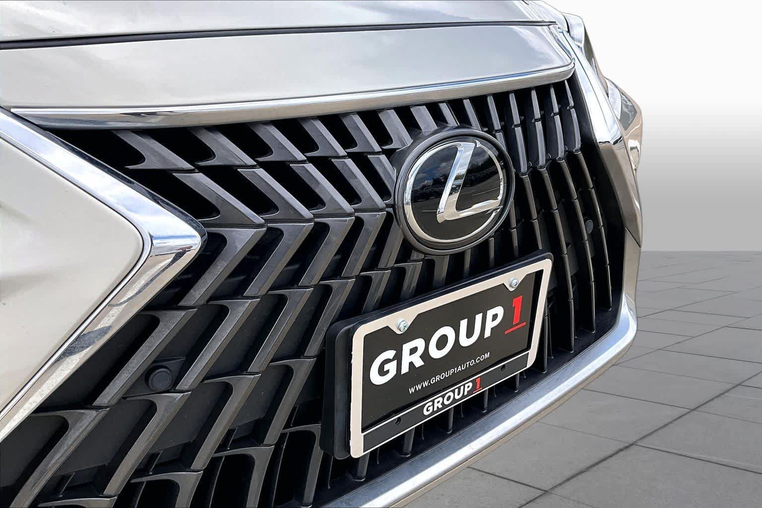 Used 2025 Lexus ES 350 w/ Premium Package FWD image 30