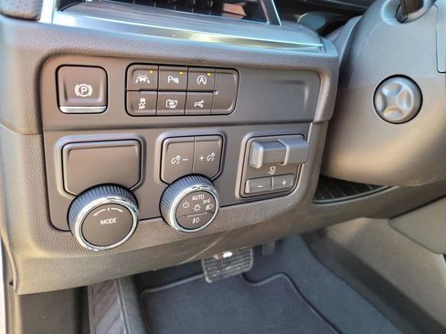 New 2026 Chevrolet Suburban Premier w/ Sun And Tow Package image 19